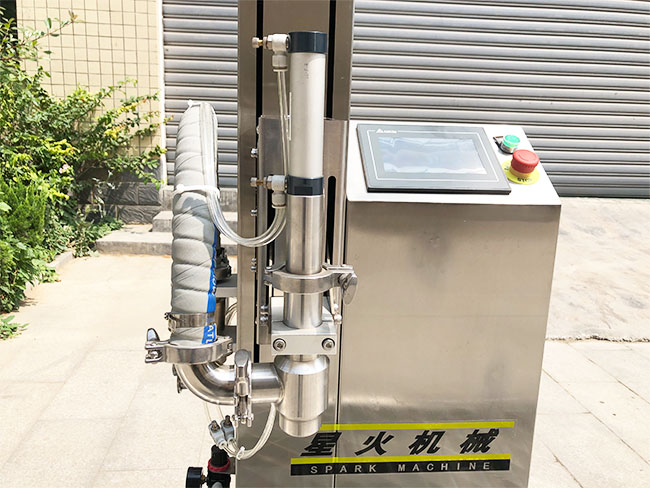 星火山西大桶辣椒醬灌裝機(jī)生產(chǎn)企業(yè)設(shè)備展示