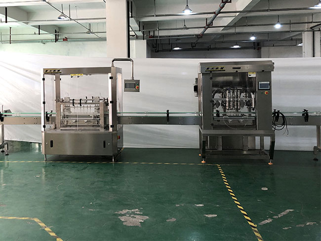 重慶自動(dòng)辣椒醬灌裝機(jī)械設(shè)備展示